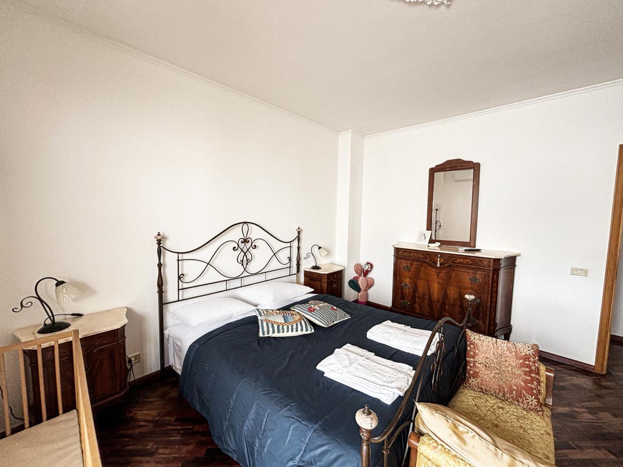 Sicilian Home アーチ・カステッロ エクステリア 写真