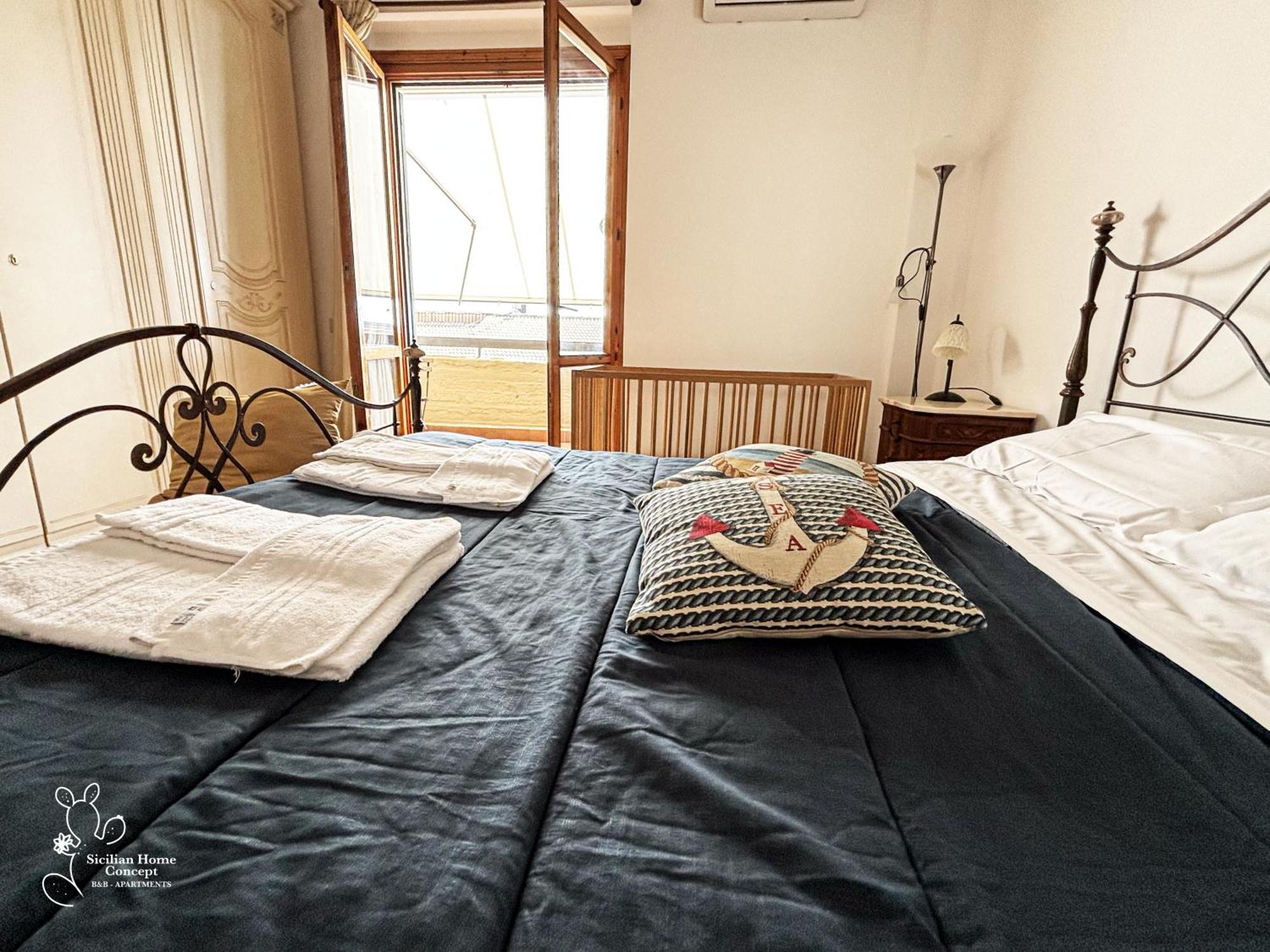 Sicilian Home アーチ・カステッロ エクステリア 写真